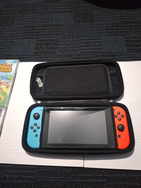 Nintendo Switch Bundle – Great Condition (Only used for 4 Months!) Carousel 2