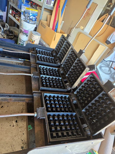 Gas Waffle Machine Carousel 1