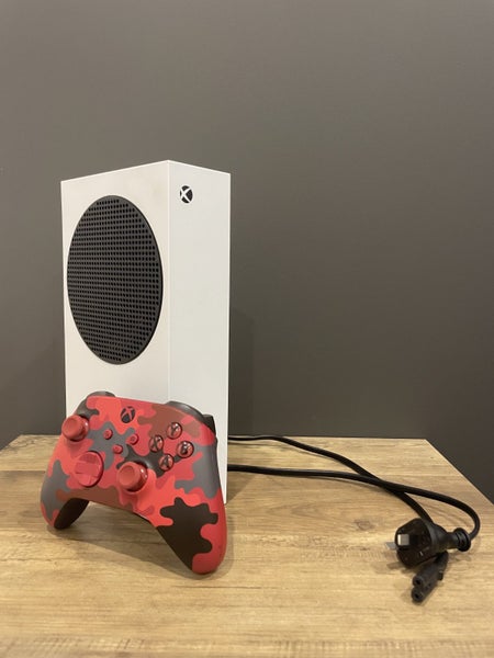 Xbox Series S 2022-23. Carousel 1