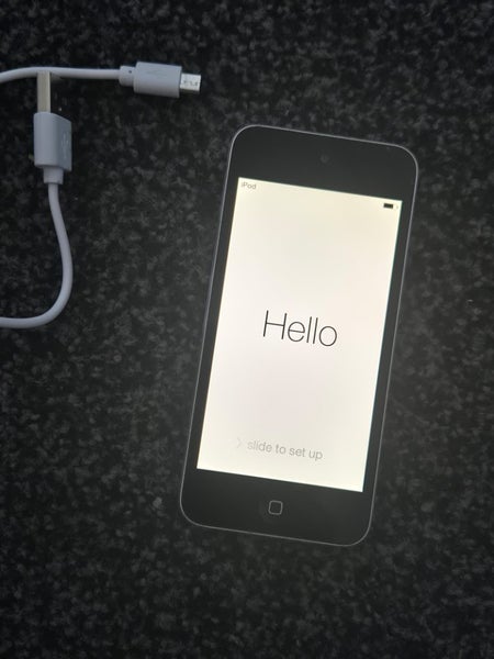 ipod touch with charging cable Carousel 4