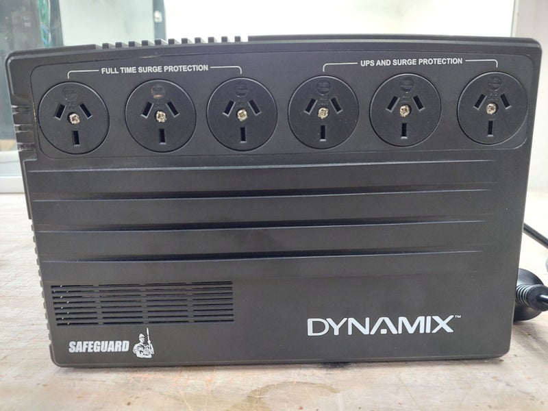 DYNAMIX SafeGuard 750VA /450W Line Interactive UPS (UPSG750) Carousel 2