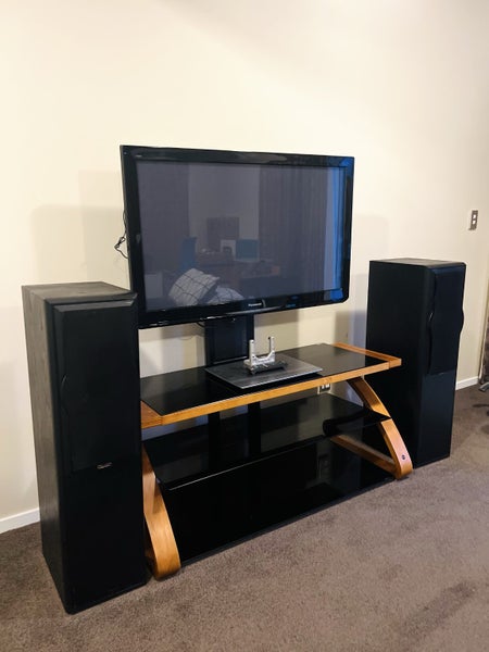 OMP TV cabinet with mount Carousel 2