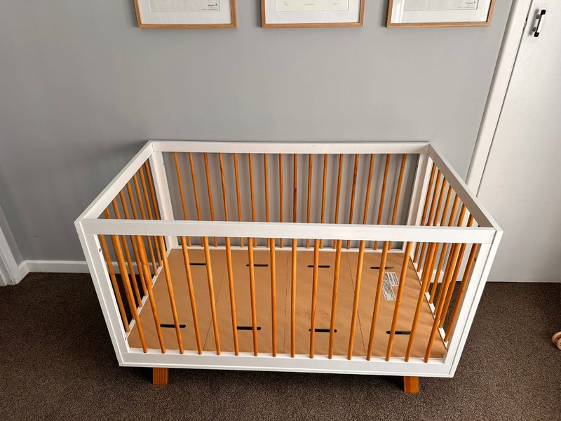 Mocka Aspen Cot (optional Mocka mattress) Carousel 2