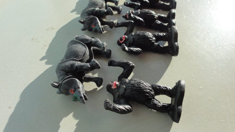 #7 Vintage Britains Etc Plastic Zoo Animals ~ Gorillas & Rhinos Carousel 2