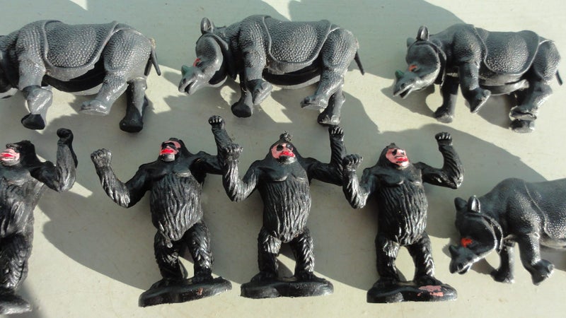 #7 Vintage Britains Etc Plastic Zoo Animals ~ Gorillas & Rhinos Carousel 3