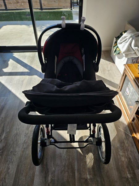 Cosco Pram Stroller - used only for 6 months Carousel 1