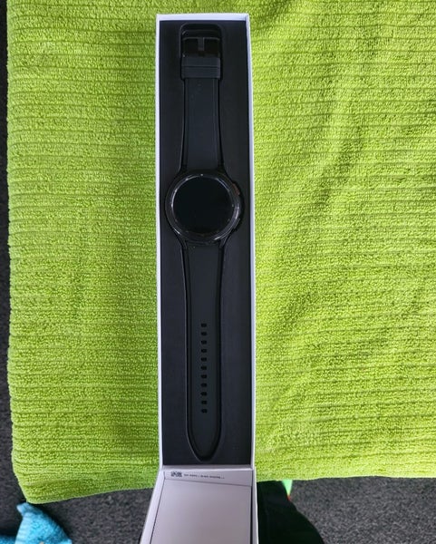 Samsung Galaxy Watch4 Classic Carousel 2