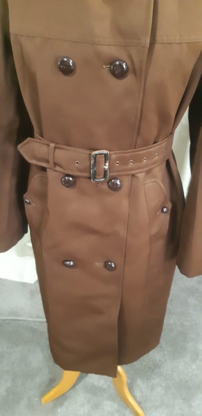 Trench Coat Carousel 2