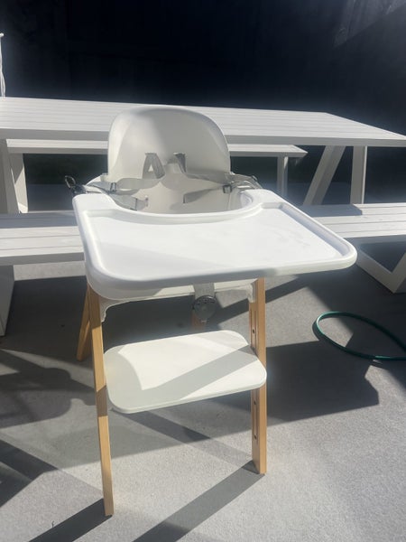Stokkes High Chair Carousel 1