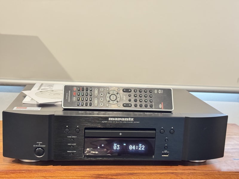Marantz UD7007 – Premium Universal Player for Blu-ray, SACD, DVD-A & CD Carousel 2