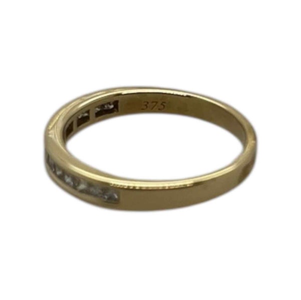 9ct yellow gold ring Carousel 3