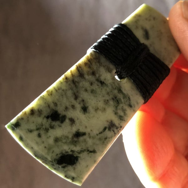 CRAZY 1 DAY AUCTION: 6.2cm Kahotea Greenstone Toki, $1 Reserve Carousel 2