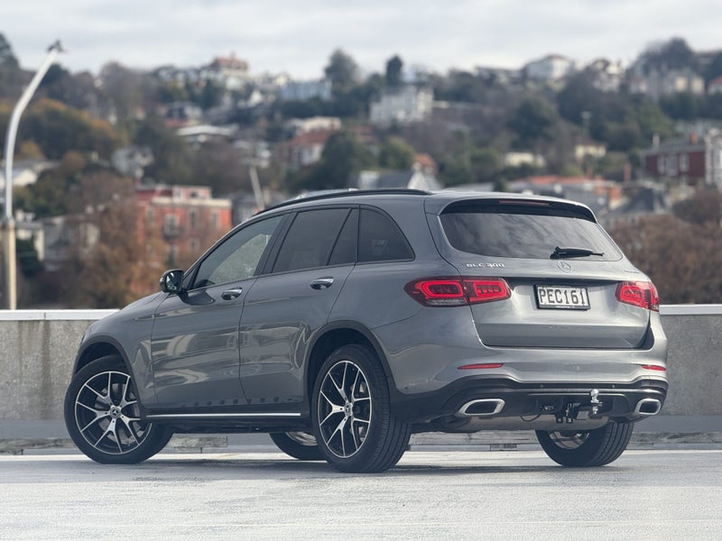 2022 Mercedes-Benz GLC 300 2.0P/4Wd/9At62869813188354112