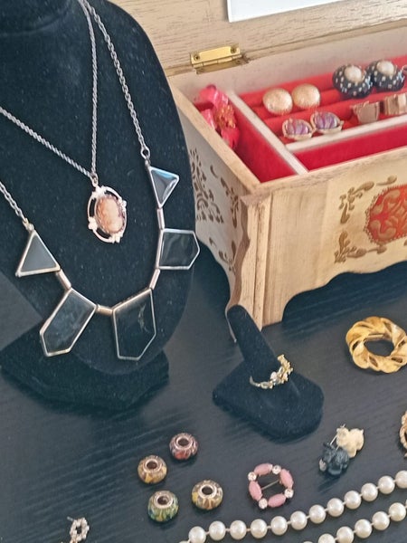 ESTATE SALE - Antique & Vintage Jewellery Bulk Lot#2 Carousel 20