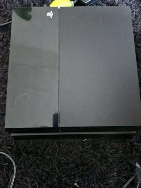 Playstation 4 console and controller Carousel 1