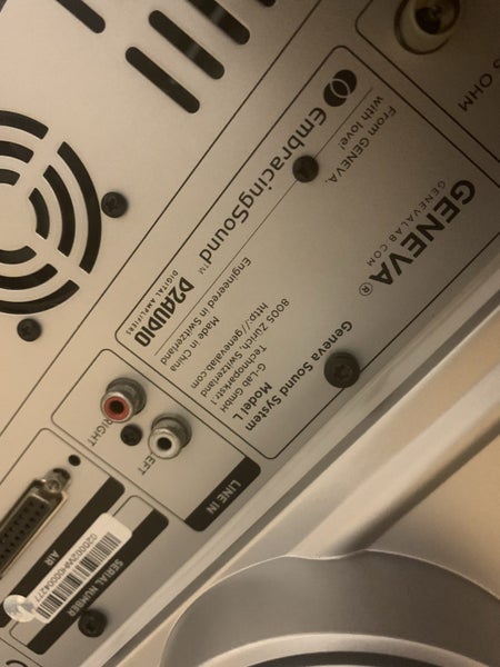Geneva Sound System Model L Carousel 8