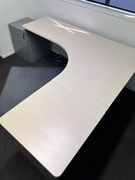 Corner office desk Carousel 2