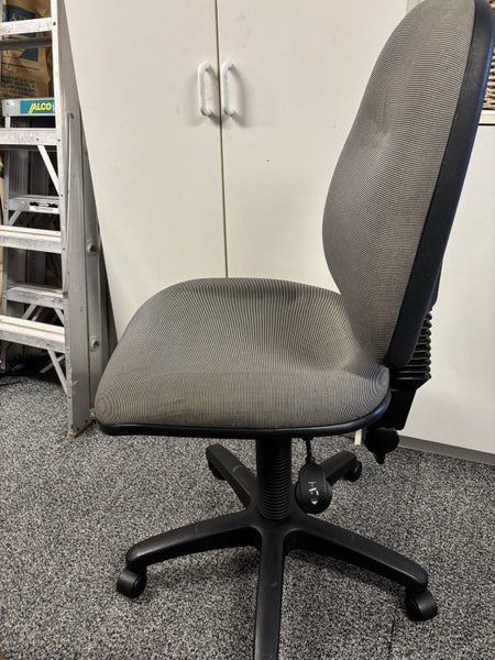 Spectrum 3 office chair Carousel 3