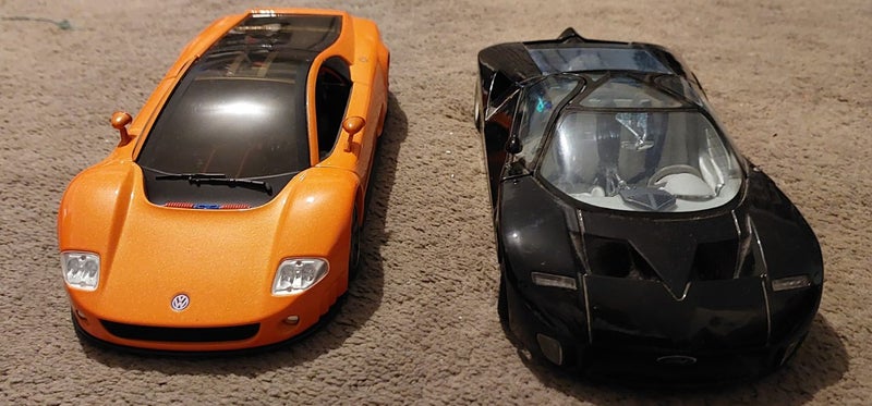 Volkswagen nardo and ford gt 90 Carousel 1