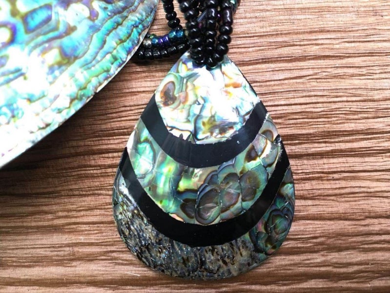 Paua Shell Pendant Carousel 1