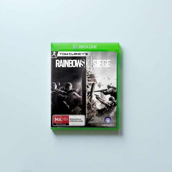 Tom Clancy's Rainbow Six: Siege - Xbox One Game Carousel 1