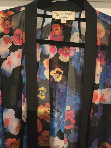 Augustine kimono Carousel 3