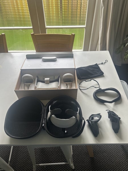 Oculus Quest 2 Carousel 1