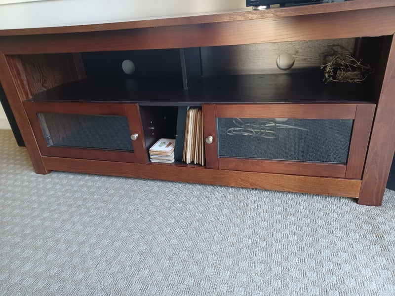 Entertainment unit Carousel 1