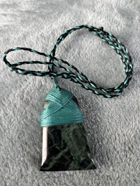 Pounamu toki Carousel 1
