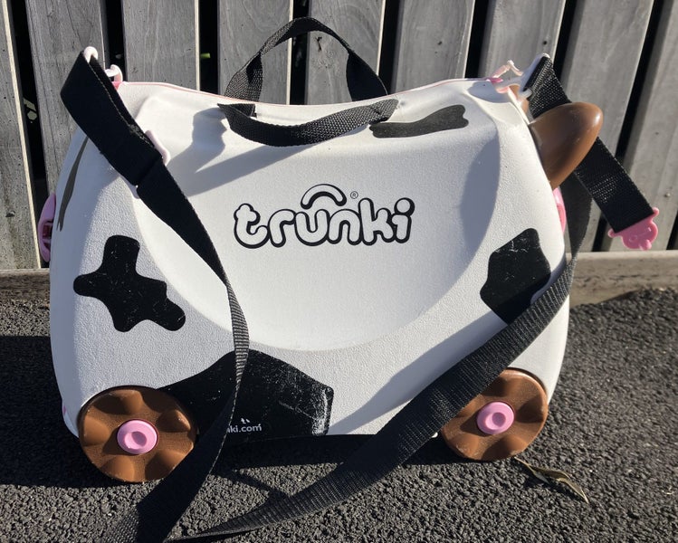 Luggage - Trunki & Penny Scallan bag Carousel 1