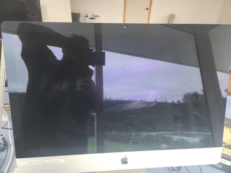 27in iMac 14,2 Carousel 1