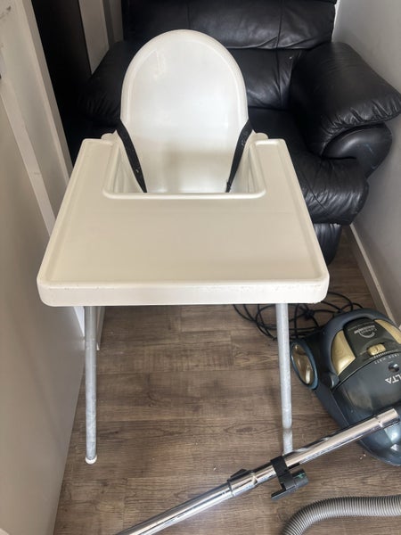 High Chair Carousel 1