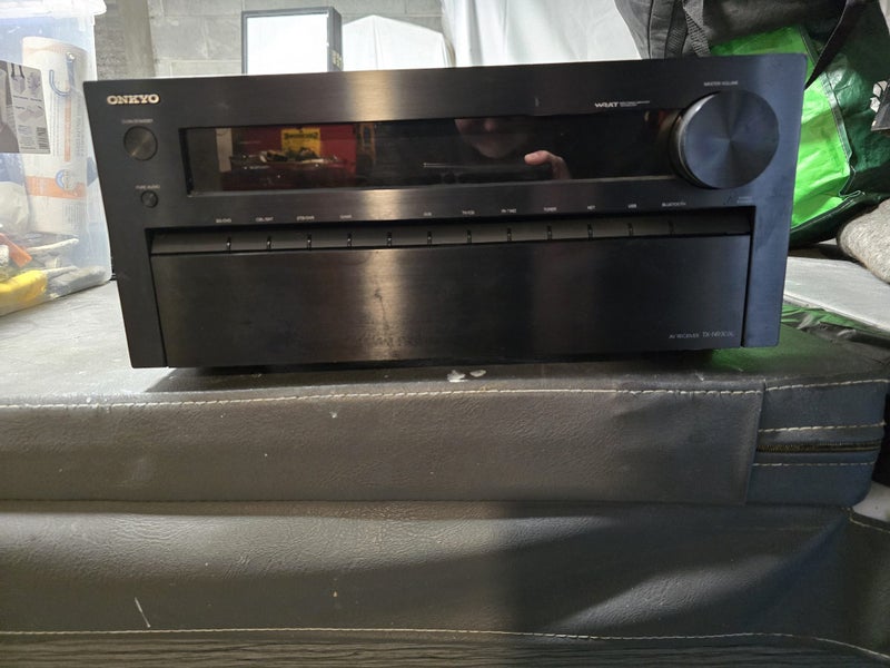Onkyo TX-NR3030 Carousel 1