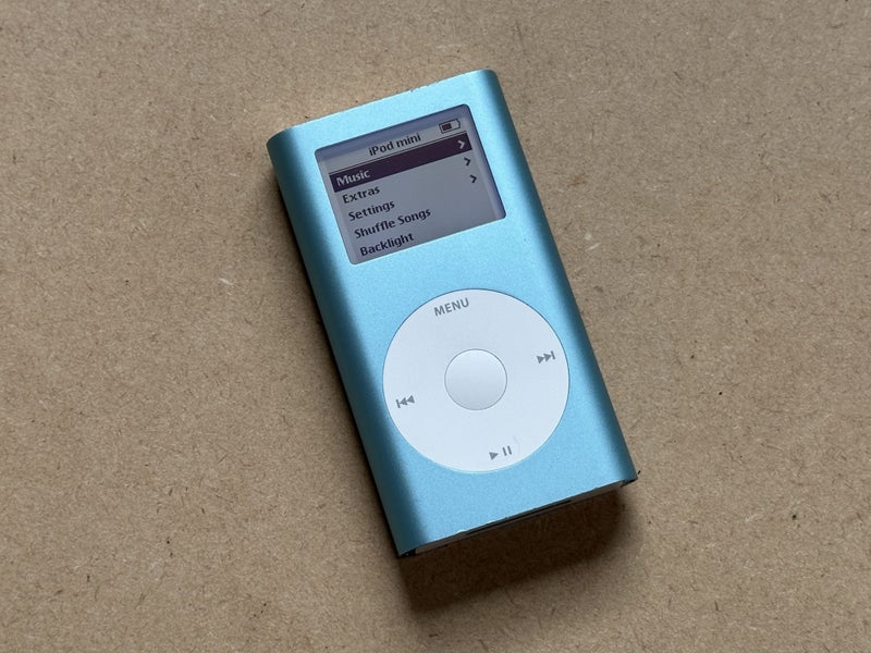Blue iPod mini - 4GB Carousel 1