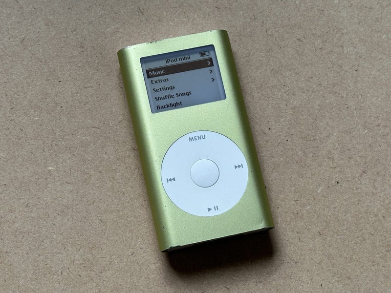 Green iPod mini - 4GB Carousel 1