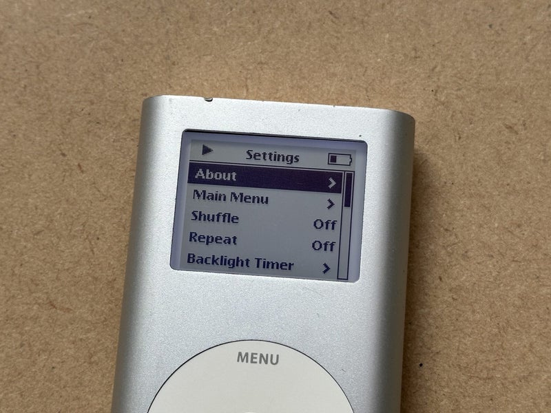 Silver iPod mini - 4GB Carousel 2