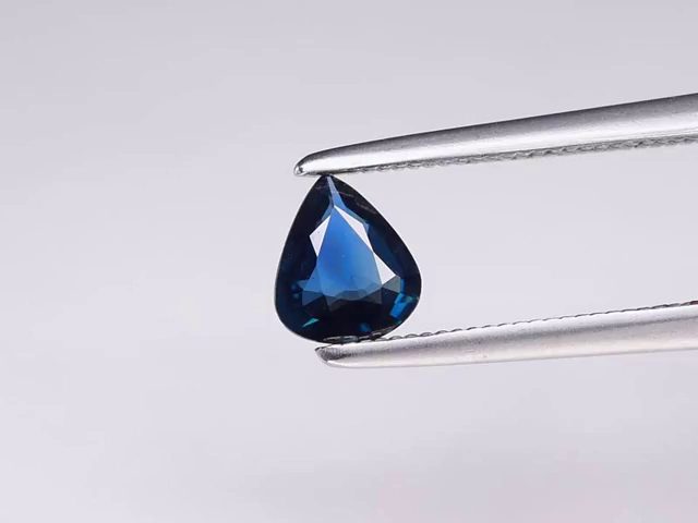 $1 RES * Buy Now $1,100.00 * 0.42ct Pear VS Blue Sapphire Loose Gemstone Carousel 2