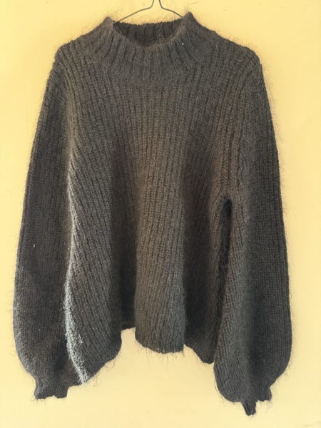 Marle Mimi Jumper. Black Size 10. Great condition. Carousel 2