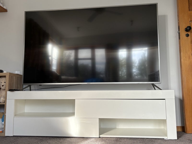 Veon 65” 4k TV *faulty $1 RESERVE Carousel 2