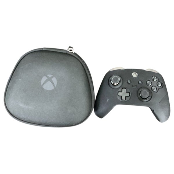 XBOX ELITE SERIES 2 CONTROLLER PACK Carousel 1