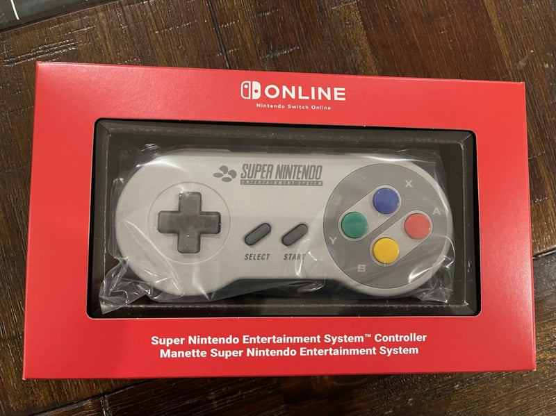 Nintendo Switch - Super Nintendo retro controller Carousel 1
