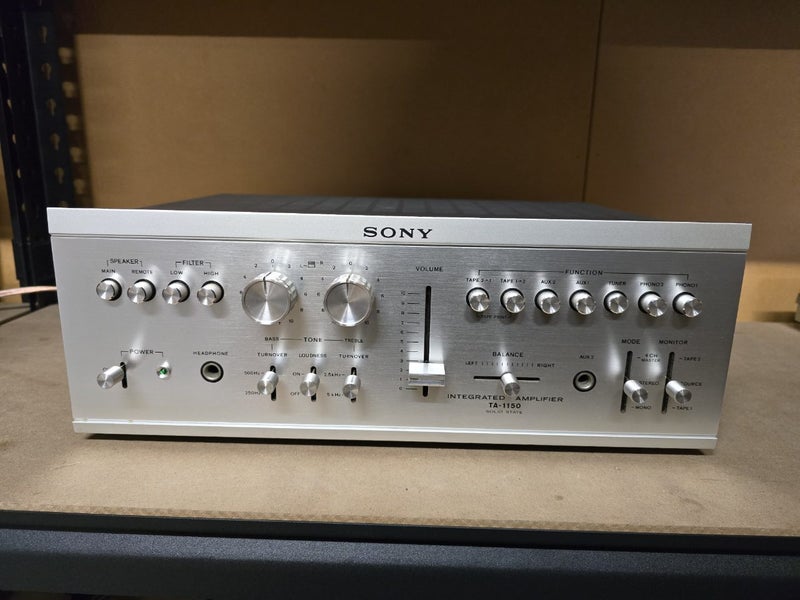Stunning silver Sony Amplifier TA-1150 Carousel 1