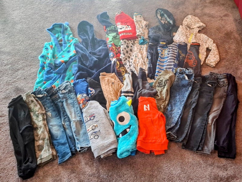 33 Pc Boys Winter Bulk Lot Age 4-5yrs Adidas, NEXT, Marvel, Ted Baker etc. Carousel 1