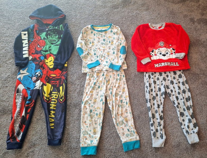 33 Pc Boys Winter Bulk Lot Age 4-5yrs Adidas, NEXT, Marvel, Ted Baker etc. Carousel 7