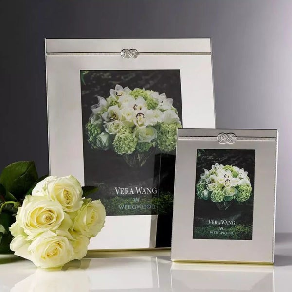 Wedgwood Vera Wang Infinity Silver Frame 5x7" / 12.5x18cm Carousel 2