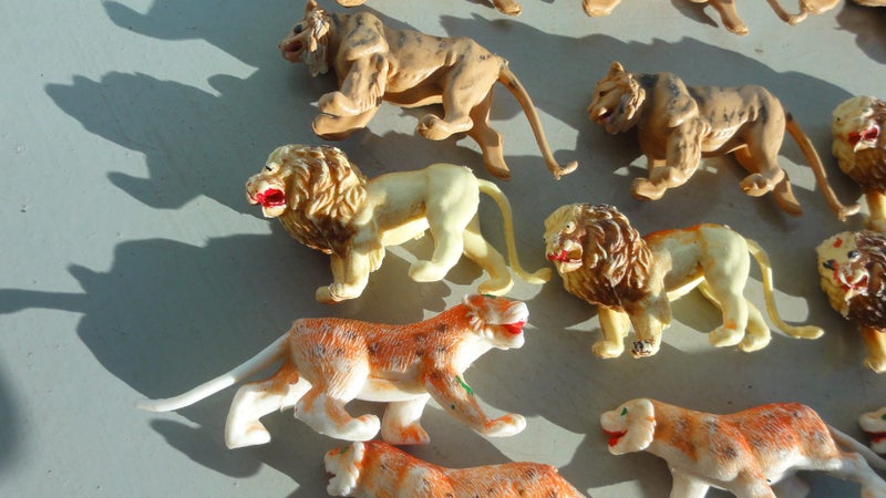 #6 Vintage Britains Etc Plastic Zoo Animals ~ Lions & Tigers Carousel 2