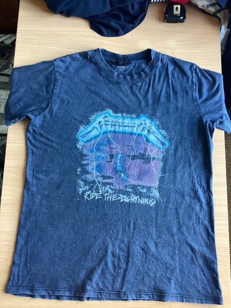 Metallica shirt#136 Carousel 1