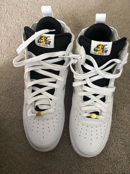 Nike Air Force 1 Carousel 1