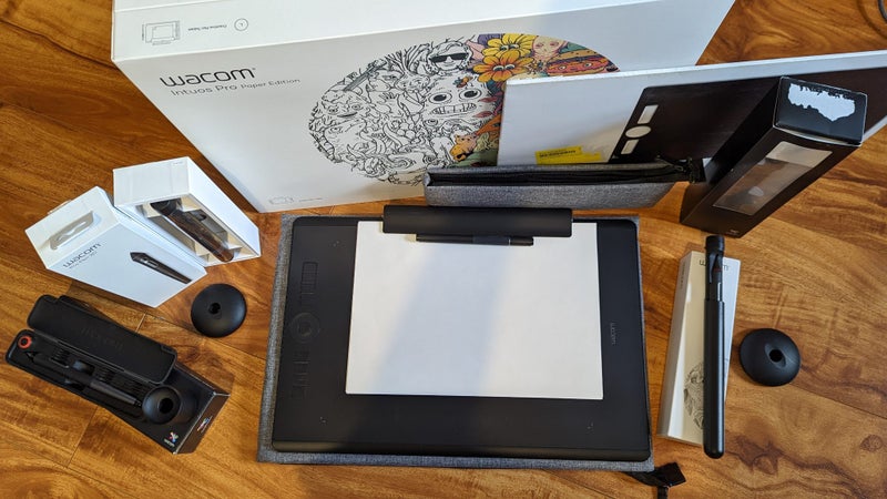 Wacom Intuos Pro Large Paper Edition+ Carousel 1