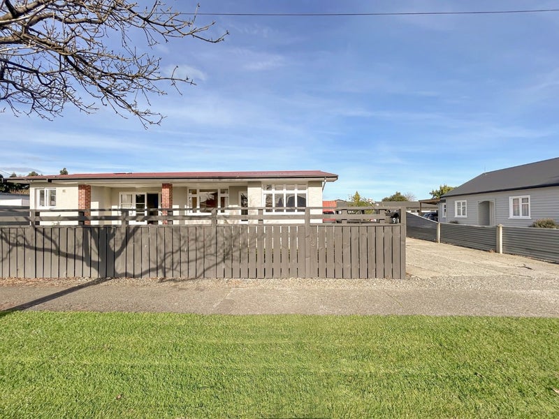 Image 1 of 20